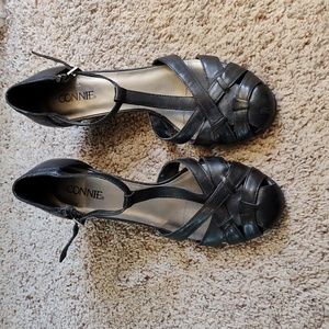 Black strappy wedges